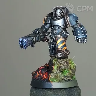 Описание картинки Terminator with Heavy Flamer⁠ (Iron Warriors) от Ravechwood по цене 1 500руб | Свободный Рынок Миниатюр - СРМ