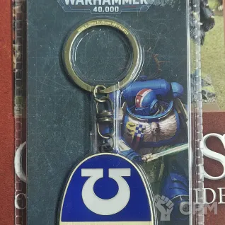 Описание картинки WARHAMMER 40K  ULTRAMARINES KEY CHAIN, Брелок Ультрамаринов от Trazyn's Collection по цене 100руб | Свободный Рынок Миниатюр - СРМ