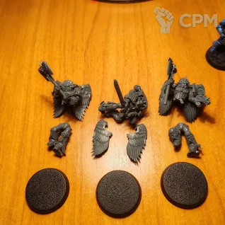 Описание картинки Blood Angels Sanguinary Guard (3 модели, частично собраны / под конверсии) от Gimliman по цене 1 500руб | Свободный Рынок Миниатюр - СРМ