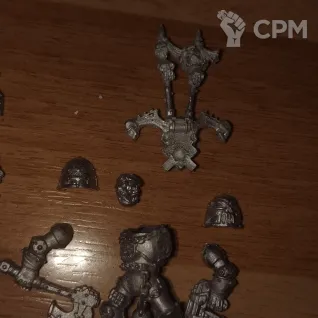 Описание картинки Khorne berzerkers от Ilya Walrus по цене 100руб | Свободный Рынок Миниатюр - СРМ
