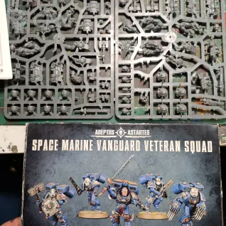Описание картинки Space marine vanguard veteran squad от Pickelhelm studio по цене 100руб | Свободный Рынок Миниатюр - СРМ