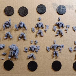 Описание картинки [КОПИЯ] Бойзы (Boyz) - Орки (Orc) - Вархаммер 40000 (Миниатюры Warhammer 40000) от Лавка Приключенца по цене 400руб | Свободный Рынок Миниатюр - СРМ