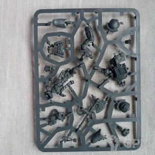 Описание картинки Librarian in Terminator Armor из Leviathan от  по цене 1 500руб | Свободный Рынок Миниатюр - СРМ