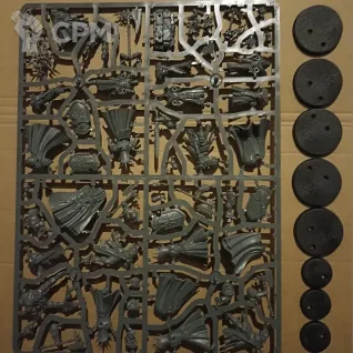 Описание картинки 3x Reclusians with 2x Memorians от Black Legion Hall по цене 1 500руб | Свободный Рынок Миниатюр - СРМ