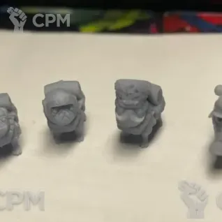 Описание картинки Мопсы ветераны от Подземный человек по цене 100руб | Свободный Рынок Миниатюр - СРМ