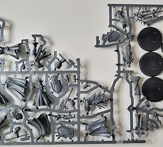 Описание картинки Reclusians with 2x Memorians от Svarden по цене 100руб | Свободный Рынок Миниатюр - СРМ