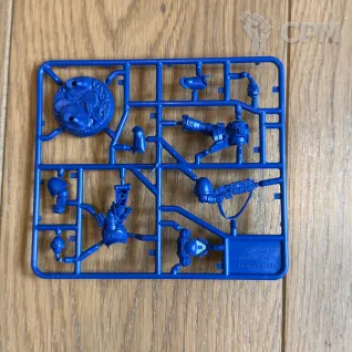 Описание картинки Kill Team: Angels of Death. Intercessor Sergeant от Miniatures Broker по цене 400руб | Свободный Рынок Миниатюр - СРМ