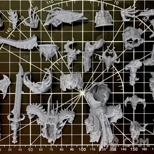 Описание картинки Daemon Prince And Heads variations от R.E.print по цене 500руб | Свободный Рынок Миниатюр - СРМ