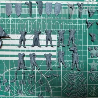 Описание картинки Empire Ducal Guard foot knights от Recruiter по цене 600руб | Свободный Рынок Миниатюр - СРМ