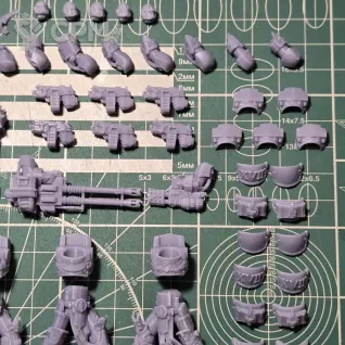 Описание картинки Word Bearers Tartaros Terminators от Recruiter по цене 650руб | Свободный Рынок Миниатюр - СРМ