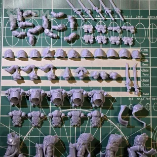 Описание картинки Emperors Children Palatine Blades Squad от Recruiter по цене 600руб | Свободный Рынок Миниатюр - СРМ