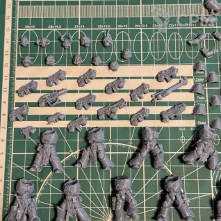 Описание картинки Chaos Legionnaries Squad от Recruiter по цене 700руб | Свободный Рынок Миниатюр - СРМ
