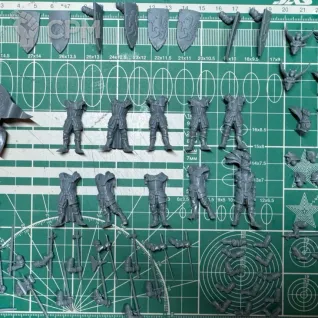 Описание картинки Empire Ducal Guard foot knights от Recruiter по цене 600руб | Свободный Рынок Миниатюр - СРМ