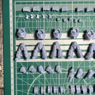 Описание картинки Iron Warriors Iron Tyrant Terminators от Recruiter по цене 650руб | Свободный Рынок Миниатюр - СРМ
