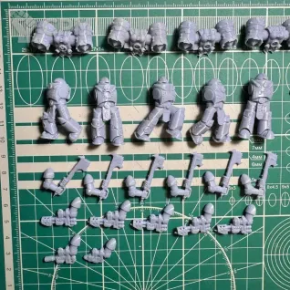 Описание картинки Word Bearers Ashen Circle от Recruiter по цене 600руб | Свободный Рынок Миниатюр - СРМ
