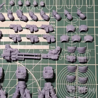Описание картинки Word Bearers Tartaros Terminators от Recruiter по цене 650руб | Свободный Рынок Миниатюр - СРМ