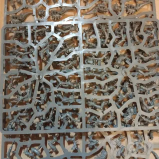 Описание картинки Genestealers от User22827 по цене 100руб