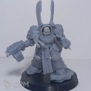 Описание картинки Captain in Terminator Armour #2 от Lazurith по цене 300руб | Свободный Рынок Миниатюр - СРМ