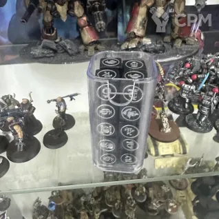 Описание картинки Кубы DeathWatch 8 редакции от YersiniaPestis по цене 1 000руб | Свободный Рынок Миниатюр - СРМ