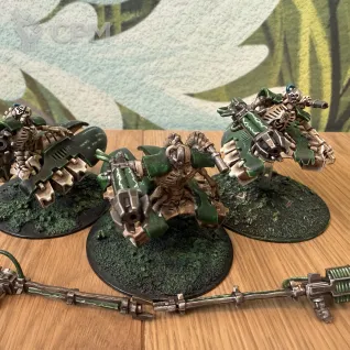 Описание картинки Lokhust Destroyers x3 ориг от Miniatures Broker по цене 100руб | Свободный Рынок Миниатюр - СРМ