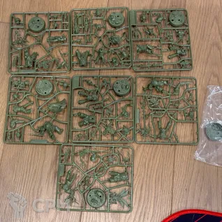 Описание картинки Kill Team: Plague Marines от Miniatures Broker по цене 100руб | Свободный Рынок Миниатюр - СРМ