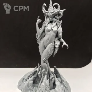 Описание картинки Demon Queen Slaanesh от WebWay 3D по цене 900руб | Свободный Рынок Миниатюр - СРМ