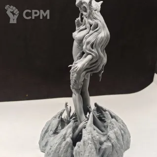 Описание картинки Demon Queen Slaanesh от WebWay 3D по цене 900руб | Свободный Рынок Миниатюр - СРМ