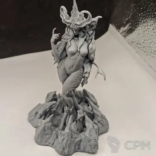Описание картинки Demon Queen Slaanesh от WebWay 3D по цене 900руб | Свободный Рынок Миниатюр - СРМ
