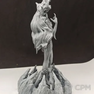 Описание картинки Demon Queen Slaanesh от WebWay 3D по цене 900руб | Свободный Рынок Миниатюр - СРМ