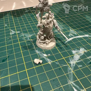 Описание картинки Icon bearer от Egoren по цене 100руб | Свободный Рынок Миниатюр - СРМ