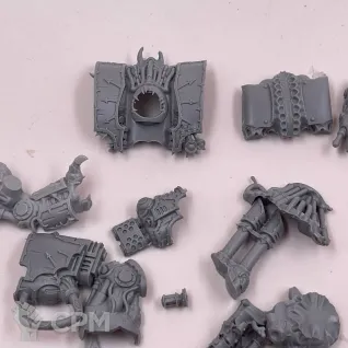 Описание картинки Chaos Space Marine Helbrute от Подземный человек по цене 500руб | Свободный Рынок Миниатюр - СРМ