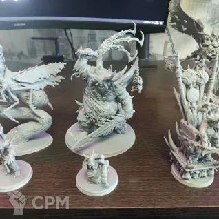 Описание картинки Mortarion и демоны нургла от  по цене 2 500руб | Свободный Рынок Миниатюр - СРМ