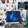 Описание картинки Кожаный картхолдер с тиснением Warhammer 40k Tzinch Тзинч от Мастерская - 2D20 по цене 5 500руб | Свободный Рынок Миниатюр - СРМ - изображение - №2