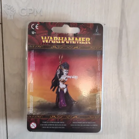 Описание картинки Dark Elf Supreme Sorceress от Ulf_Volkmar по цене 2 000руб | Свободный Рынок Миниатюр - СРМ