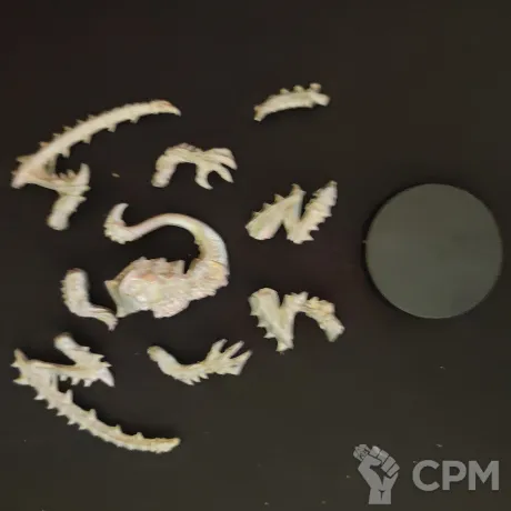 Описание картинки Ликтор тиранидов (металл) от Notagoodguy по цене 100руб