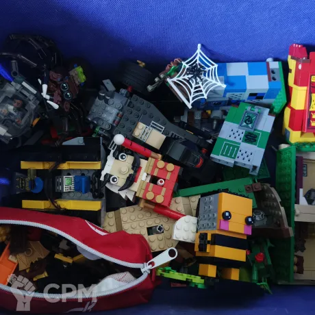 Описание картинки Коробка оригинальных lego наборов в перемешку от Hissera по цене 7 000руб | Свободный Рынок Миниатюр - СРМ