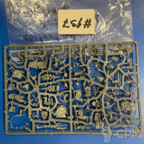 Описание картинки Sha'dar Hunters and Arthromite Spinewyrms #137-1 от WakoLab (Origs) по цене 2 350руб | Свободный Рынок Миниатюр - СРМ