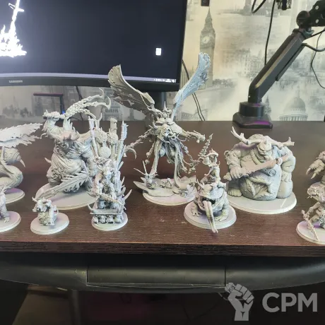 Описание картинки Mortarion и демоны нургла от  по цене 2 500руб | Свободный Рынок Миниатюр - СРМ