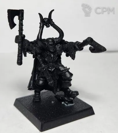 Описание картинки Champion of Chaos with Additional Hand Weapon, литьё в грунте от Shamkin по цене 500руб | Свободный Рынок Миниатюр - СРМ