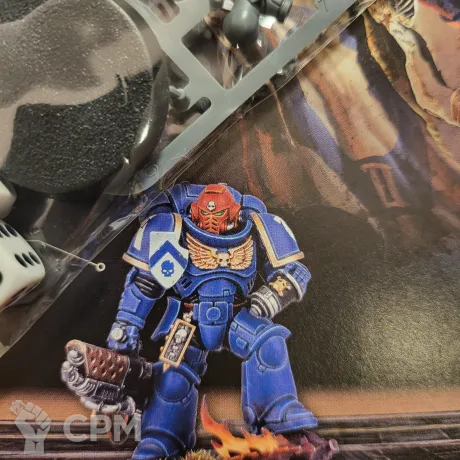 Описание картинки Лимитный Combat Patrol exclusive Infernus Sergeant, ориг от Утка по цене 4 800руб | Свободный Рынок Миниатюр - СРМ