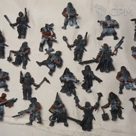 Описание картинки Chaos Cultists старые 25 шт от Беляев по цене 100руб | Свободный Рынок Миниатюр - СРМ