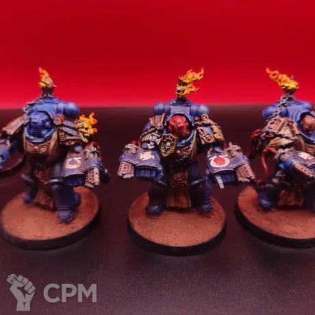 Описание картинки Warhammer 40K Aggressors Ultramarines — 3 шт., покрашенные, SLA от Жидкий Пират по цене 3 000руб | Свободный Рынок Миниатюр - СРМ
