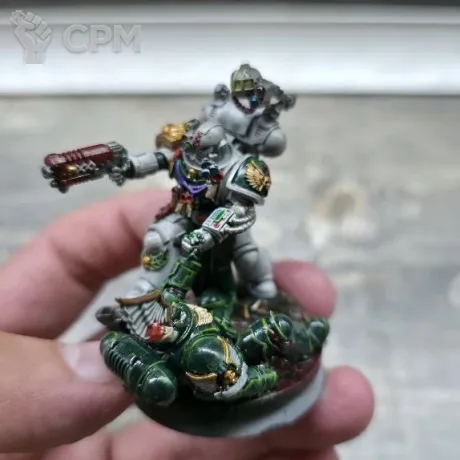 Описание картинки Primaris Apothecary от Woukes по цене 2 500руб | Свободный Рынок Миниатюр - СРМ