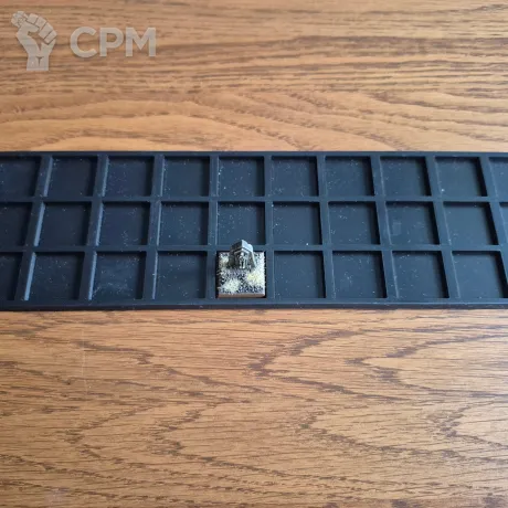 Описание картинки Extension movement tray 3х10 (Трей-переходник с 20 на 25 мм, 3х10 моделей) от SirBone по цене 200руб | Свободный Рынок Миниатюр - СРМ