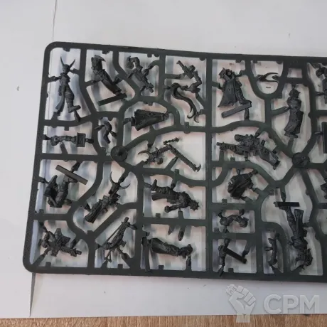 Описание картинки Cultists of the Abyss от Reviror по цене 1 000руб | Свободный Рынок Миниатюр - СРМ