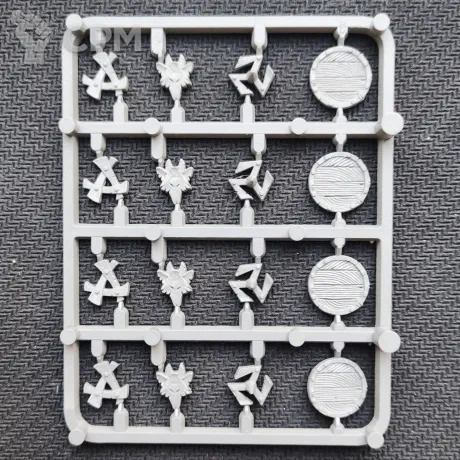 Описание картинки Old Clanrats shields, оригинал. от Tenzen по цене 300руб | Свободный Рынок Миниатюр - СРМ