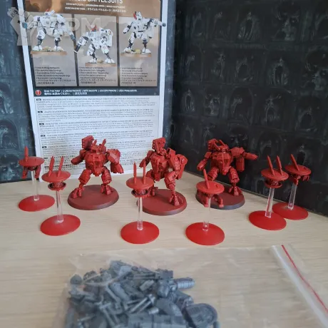 Описание картинки XV8 Crisis Battlesuit Team от A3_r0 по цене 2 500руб | Свободный Рынок Миниатюр - СРМ