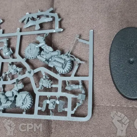 Описание картинки White Scars Biker Sergeant, Jetek Suberei от Tigerat по цене 2 200руб | Свободный Рынок Миниатюр - СРМ