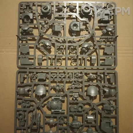 Описание картинки Redemptor Dreadnought от Black Legion Hall по цене 7 150руб | Свободный Рынок Миниатюр - СРМ