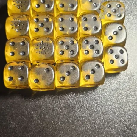 Описание картинки Imperial fists dice от Admiral Chi по цене 2 500руб | Свободный Рынок Миниатюр - СРМ